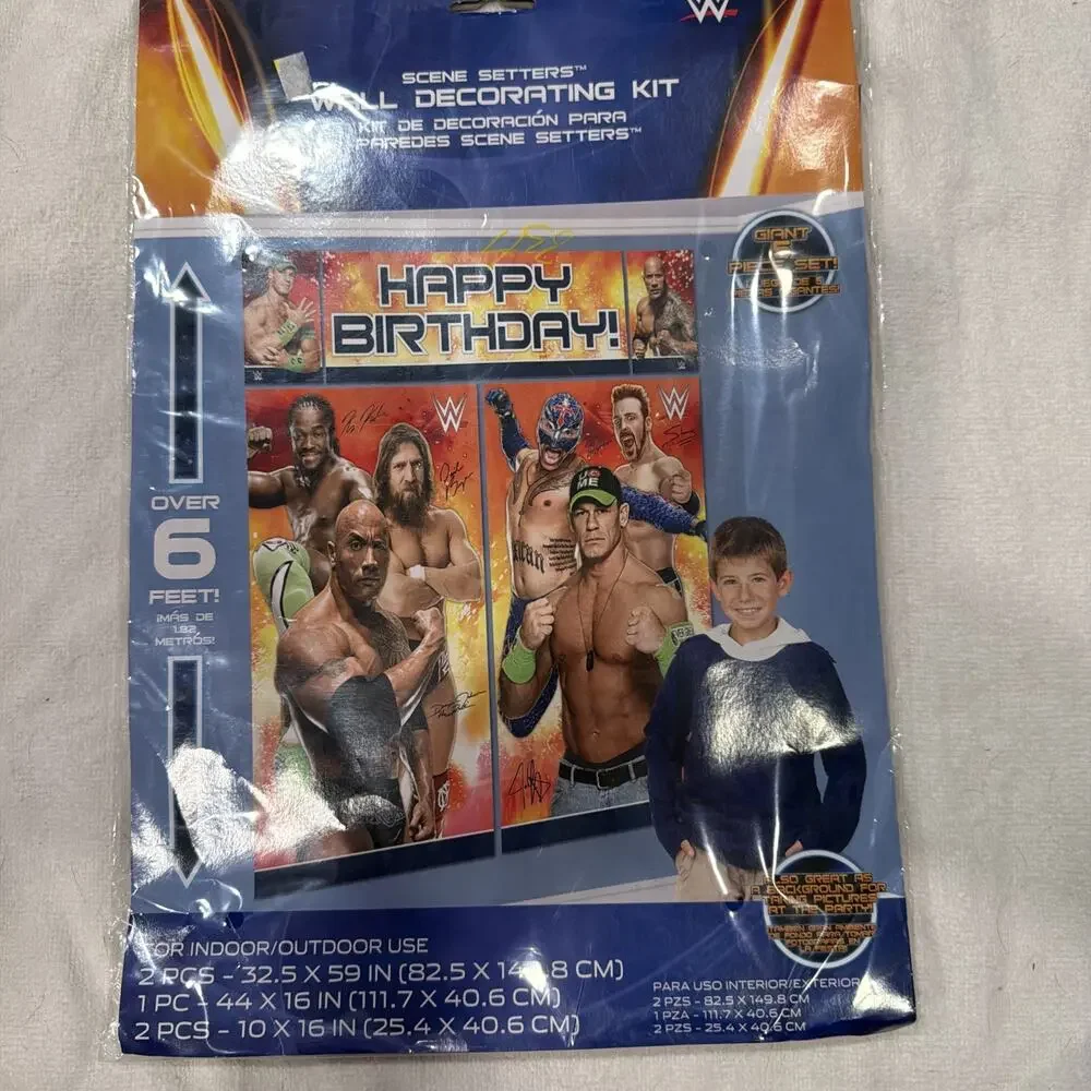 New Sealed WWE Scene Setter Wall Decorating Kit